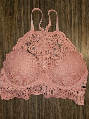PINK Victoria's Secret Peach Lace High-Neck Push Up Bralette